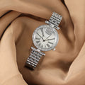 The Opulent Roman Round Watch – Metallic Silver